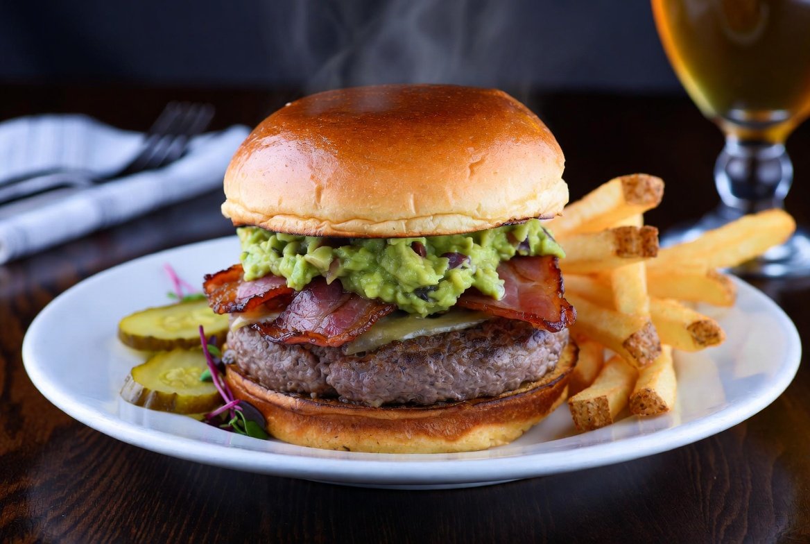 Guacamole-Bacon-Burger